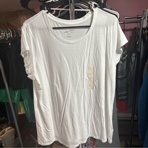 Universal Thread Women's Short Sleeve White Tee